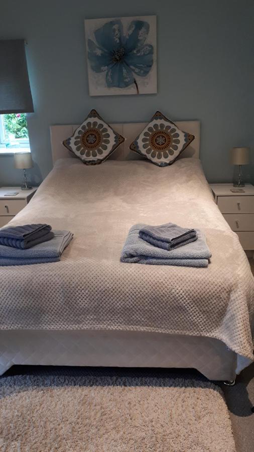 وستباري Santi Bhavana Bed & Breakfast المظهر الخارجي الصورة