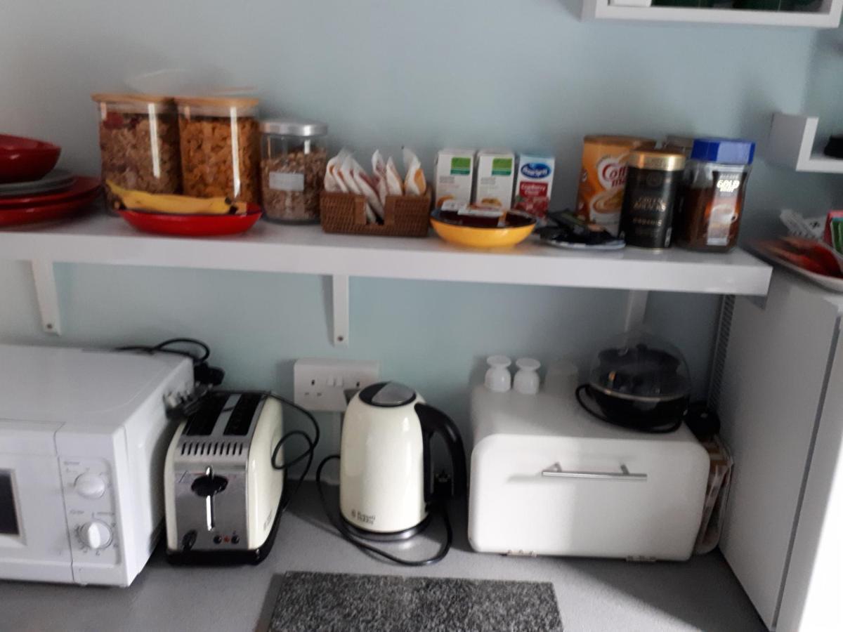 وستباري Santi Bhavana Bed & Breakfast المظهر الخارجي الصورة